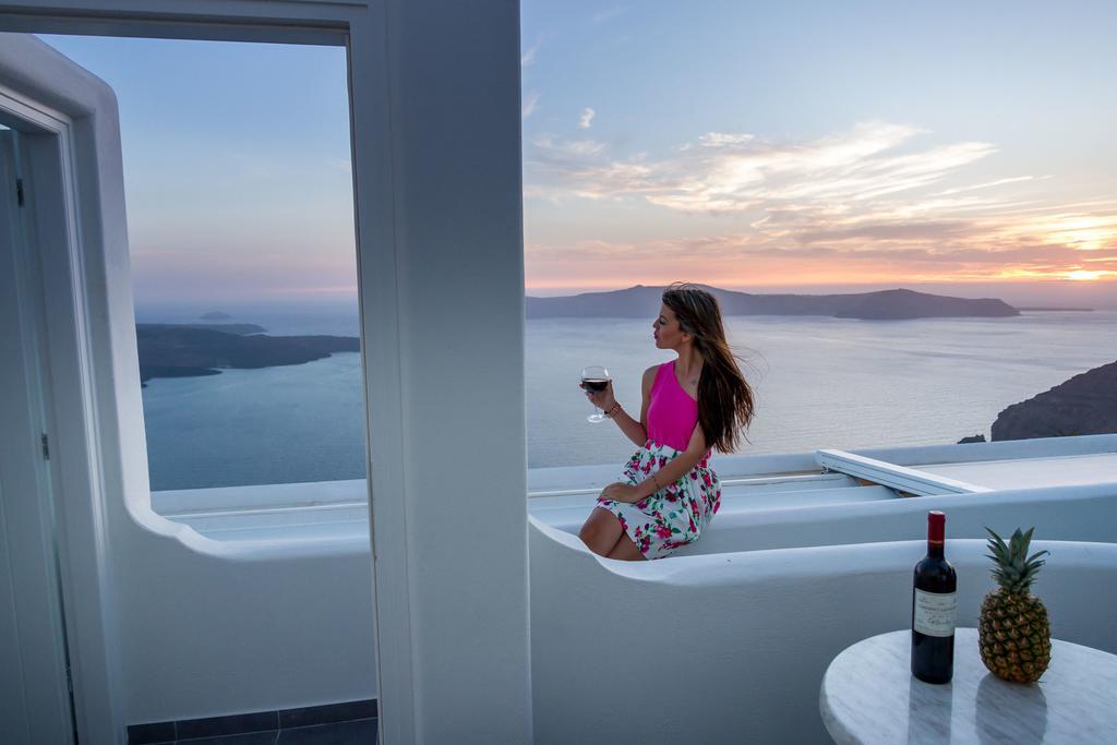 Remvi Suites Firostefani Rom bilde